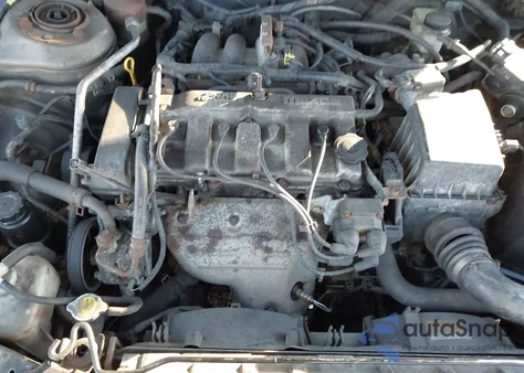 2002 Mazda 626 Lx из США, поврежденный, VIN 1YVGF22C125307001